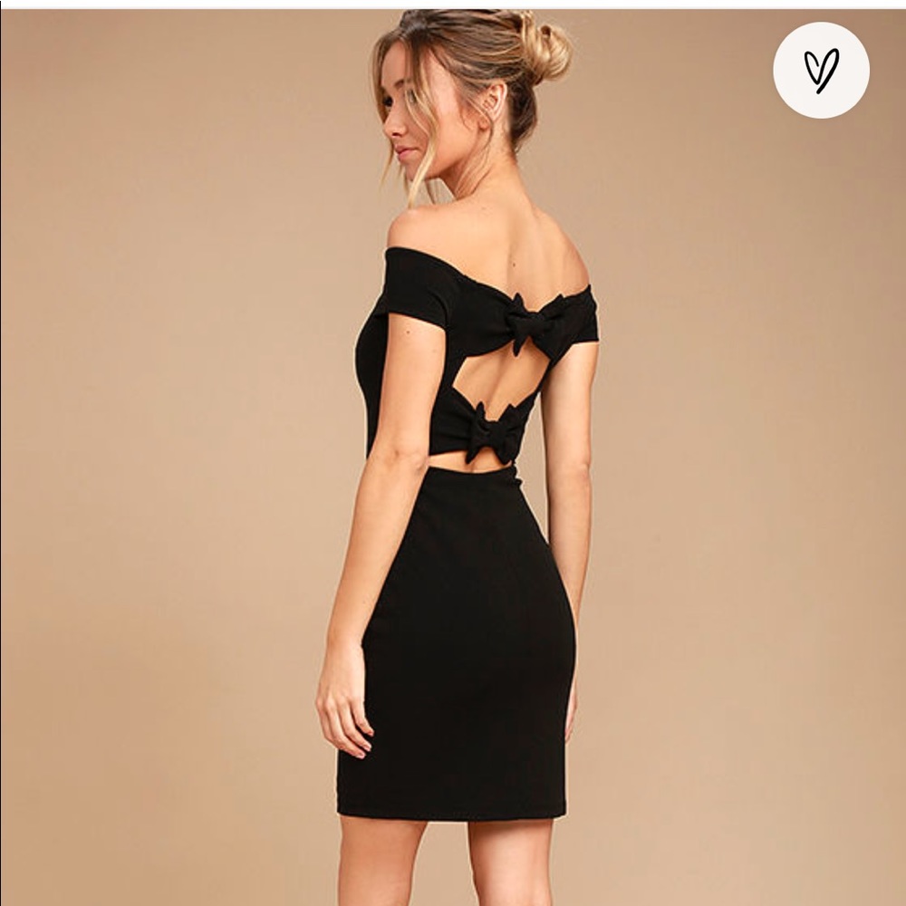 Lulu’s Bow-Getter Off the Shoulder Bodycon Dress